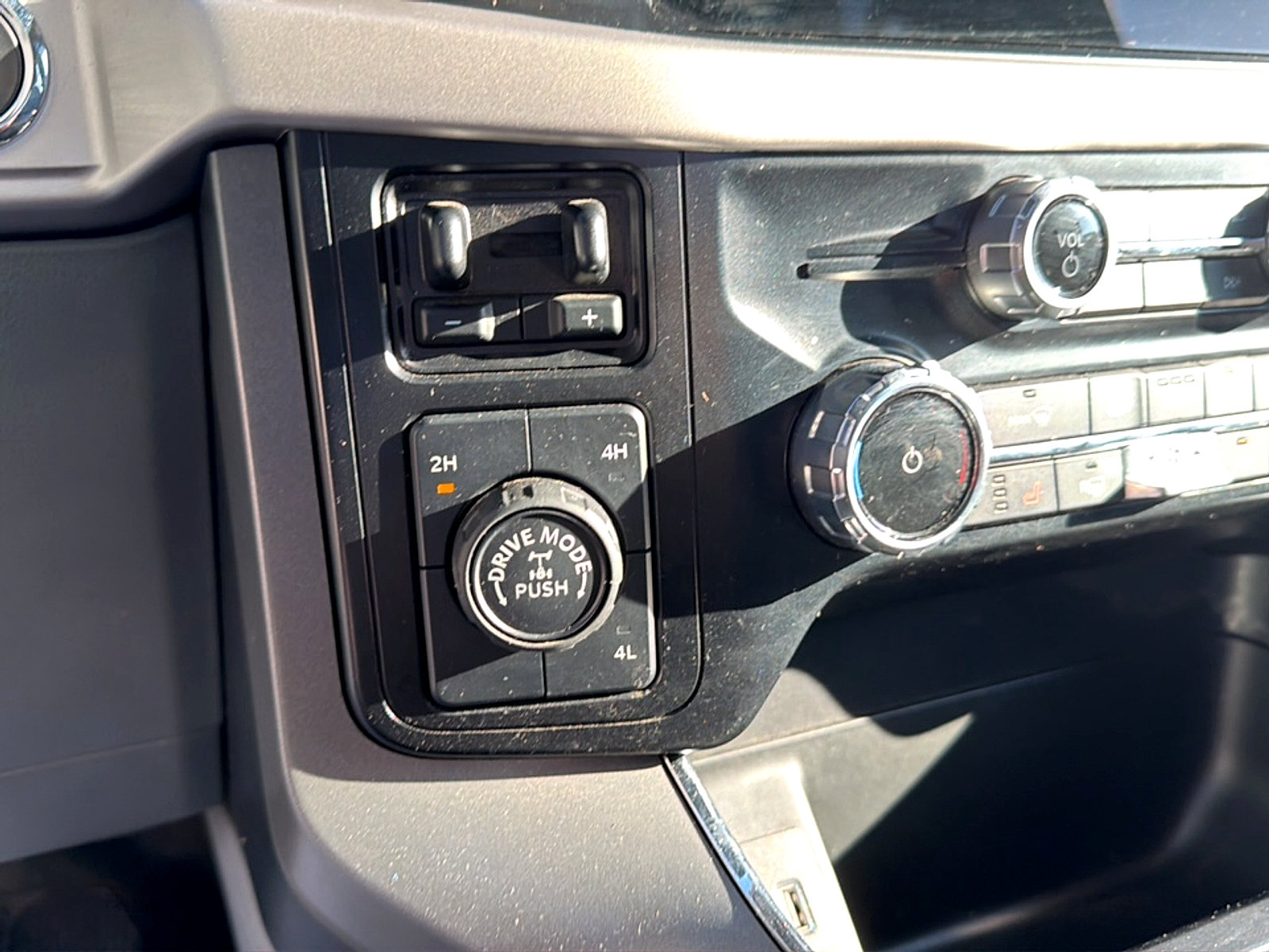 Used 2023 Ford F150 XLT w/ Equipment Group 302A High AWD/4WD image 12