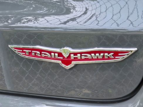 Used 2020 Jeep Compass Trailhawk AWD/4WD image 11