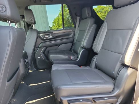 Used 2023 Chevrolet Tahoe LT w/ Luxury Package AWD/4WD image 16