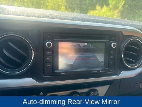 Used 2017 Toyota Tacoma SR5 w/ Tow Package RWD image 17