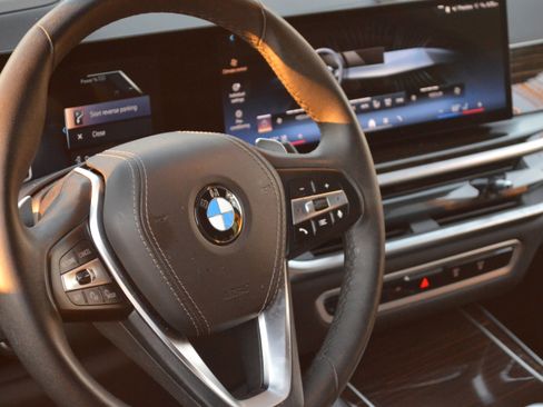 Certified 2025 BMW X5 xDrive40i w/ Premium Package image 24