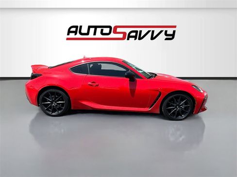 Used 2023 Toyota GR86 Premium image 8