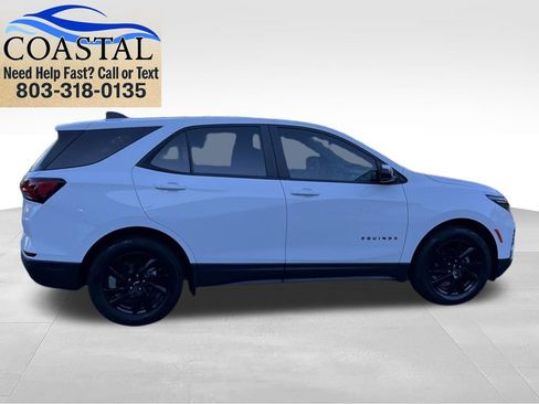 Used 2023 Chevrolet Equinox LS w/ LS Convenience Package FWD image 4