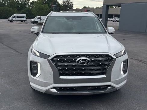 Used 2020 Hyundai Palisade Limited w/ Winter Weather Package AWD/4WD image 2