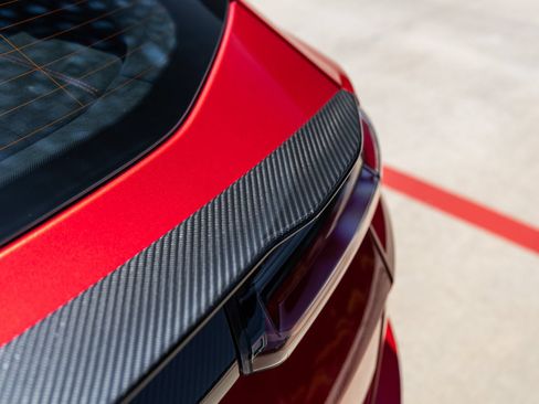 Used 2024 Lamborghini Urus Performante AWD/4WD image 25