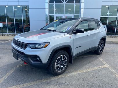 Used 2026 Jeep Compass Trailhawk w/ Sun, Sound & Navigation Group
