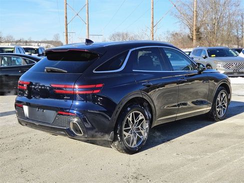 Used 2023 Genesis GV70 2.5T w/ Select Package image 5