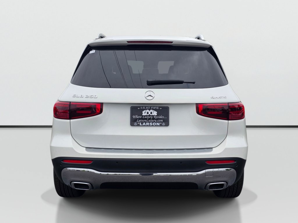 New 2026 Mercedes-Benz GLB 250 4MATIC image 4