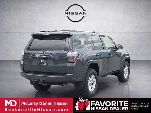 Used 2024 Toyota 4Runner SR5 AWD/4WD image 5