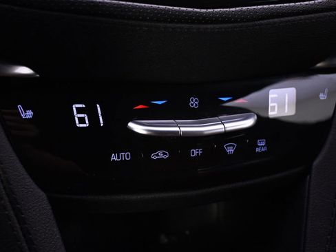 Certified 2025 Cadillac XT5 Sportv w/ Technology Package AWD/4WD image 32