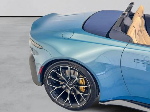 New 2026 Aston Martin V8 Vantage Roadster RWD image 15