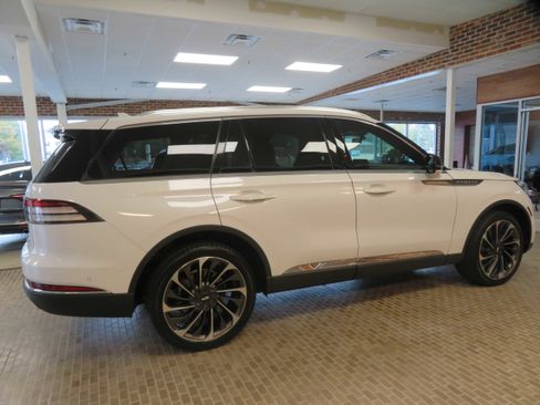 Used 2020 Lincoln Aviator Reserve w/ Equipment Group 202A image 63