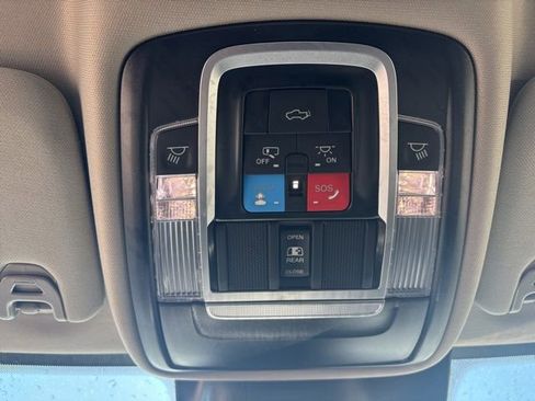 Used 2024 RAM 2500 Laramie w/ Safety Group AWD/4WD image 40