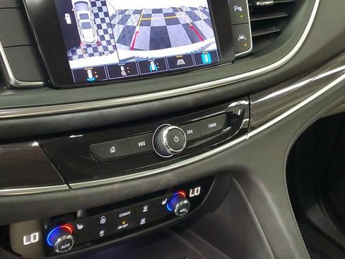 Used 2024 Buick Enclave Essence w/ Technology Package image 28