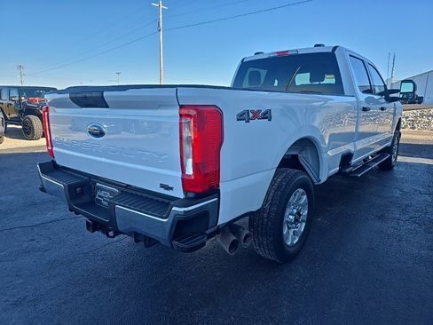 Used 2024 Ford F250 XLT image 9