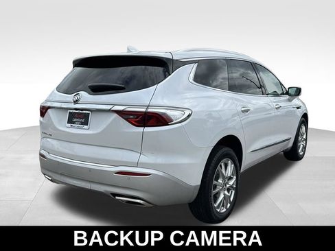 Used 2023 Buick Enclave Essence w/ Experience Buick Package FWD image 5
