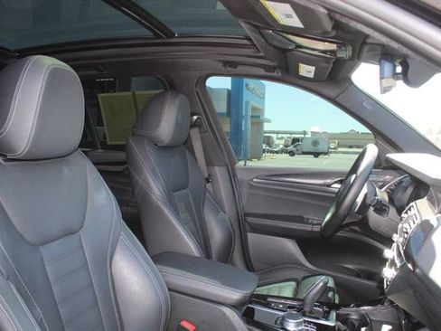 Used 2021 BMW X3 M40i w/ Executive Package image 17