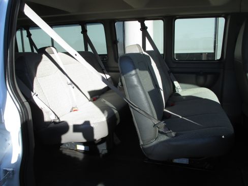 Used 2023 Chevrolet Express 3500 LS image 9