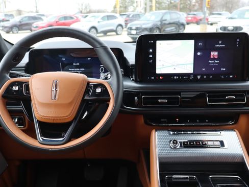 Used 2025 Lincoln Aviator Black Label image 15