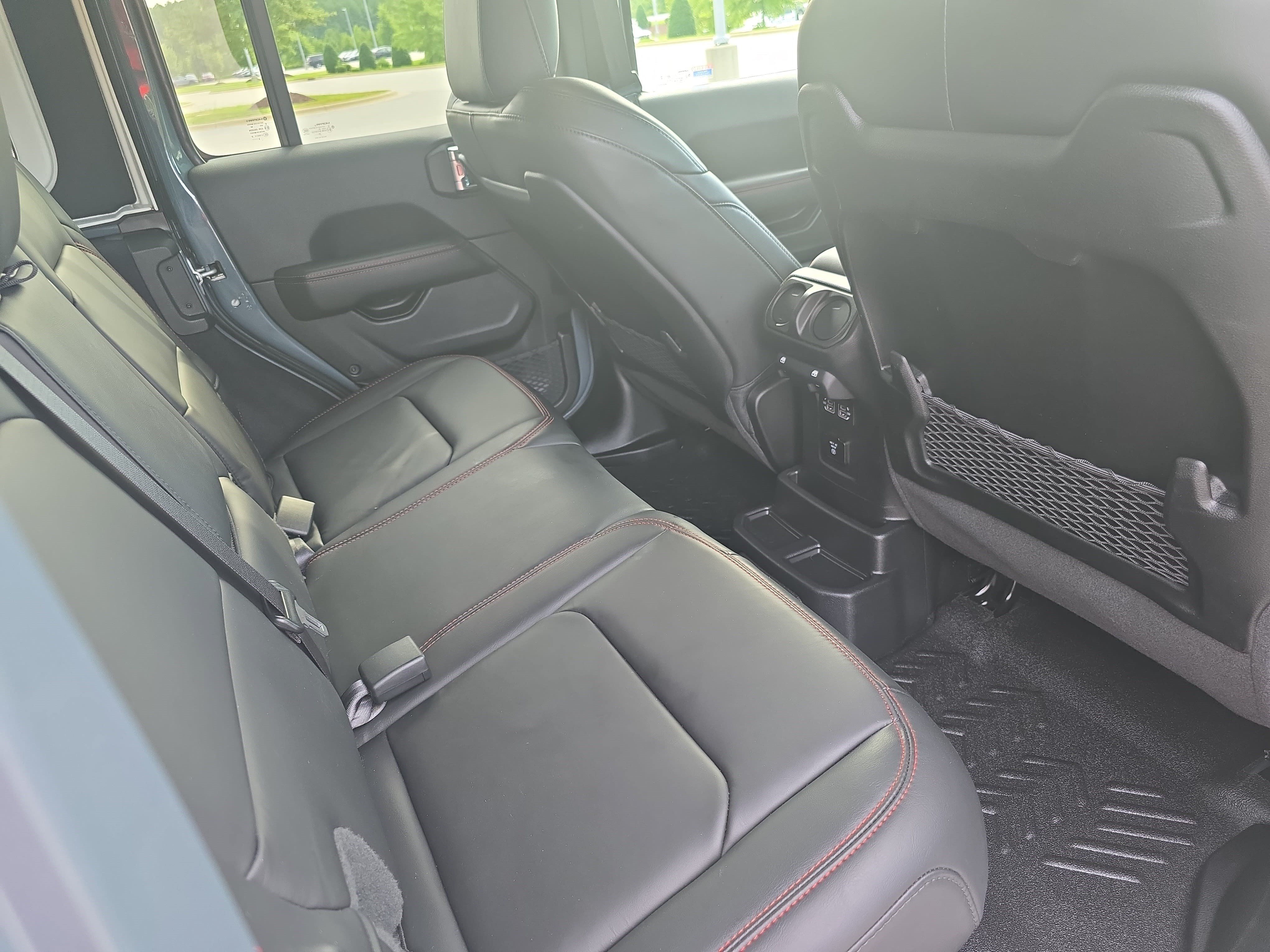 Used 2026 Jeep Wrangler Unlimited Rubicon AWD/4WD image 11