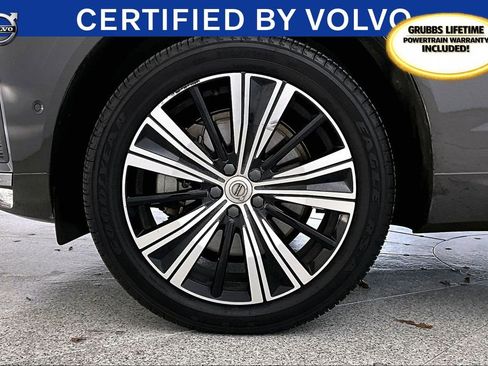 Certified 2023 Volvo XC60 B5 Ultimate w/ Climate Package image 12