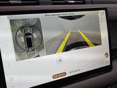 Used 2023 Land Rover Defender 130 SE image 23