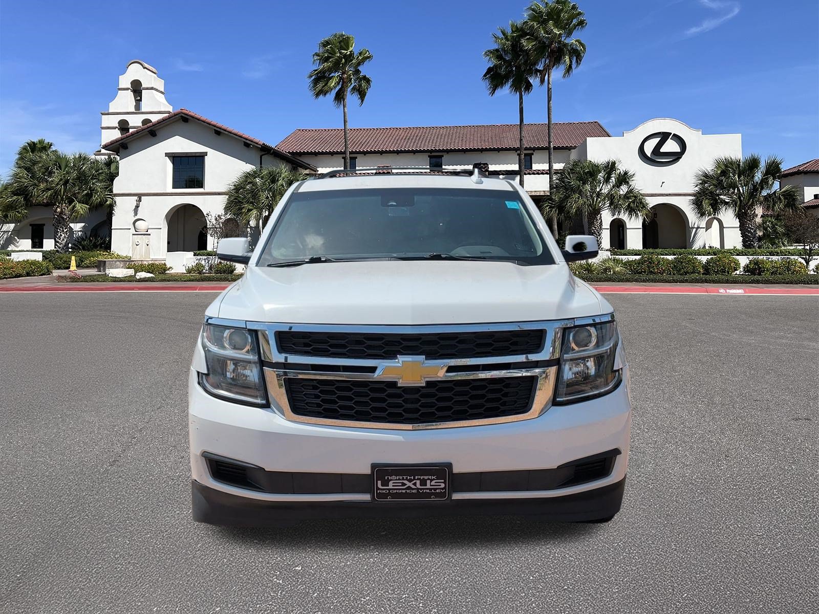 Used 2017 Chevrolet Suburban LT RWD image 6