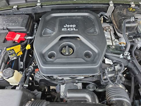 Used 2021 Jeep Wrangler Unlimited Rubicon image 13