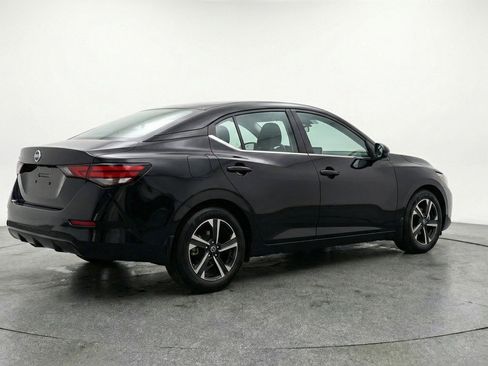 Used 2025 Nissan Sentra SV FWD image 9