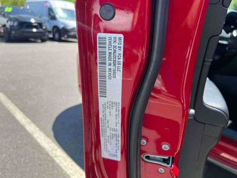 Used 2022 Jeep Compass Limited w/ (RED) Package AWD/4WD image 23