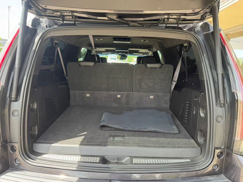Used 2016 Cadillac Escalade ESV Platinum AWD/4WD image 22
