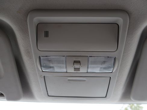 Used 2021 Nissan NV 2500 SV w/ Back Door Glass Package RWD image 29