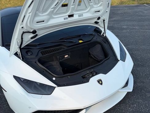 Used 2015 Lamborghini Huracan LP 610-4 AWD/4WD image 10