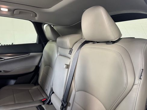 Used 2023 INFINITI QX50 Luxe FWD image 11