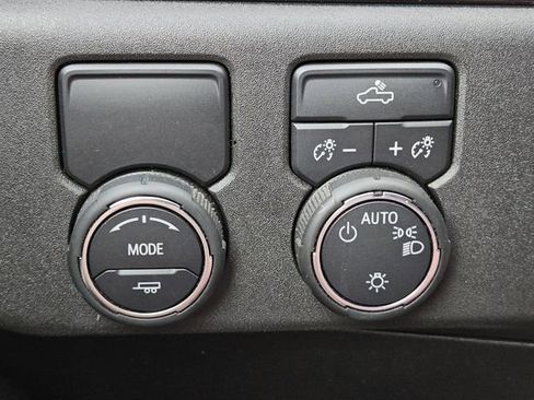 Used 2022 Chevrolet Silverado 1500 LT w/ Protection Package image 20