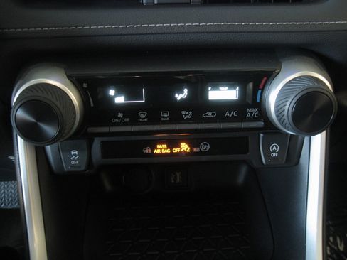 Certified 2025 Toyota RAV4 LE image 14