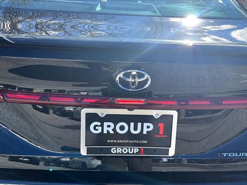 Used 2019 Toyota Avalon Touring image 9