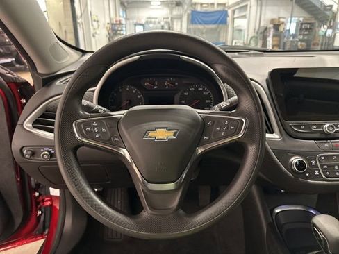 Used 2024 Chevrolet Malibu LT image 15