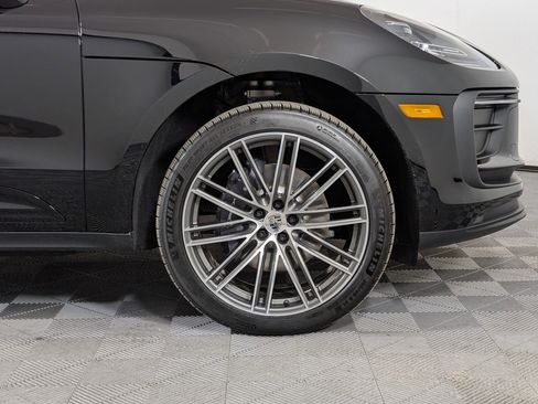New 2026 Porsche Macan image 14