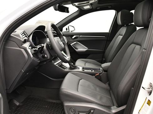 Used 2025 Audi Q3 2.0T Premium w/ Convenience Package image 39