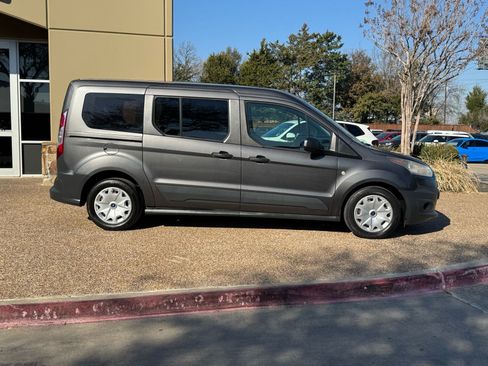 Used 2018 Ford Transit Connect XL image 4