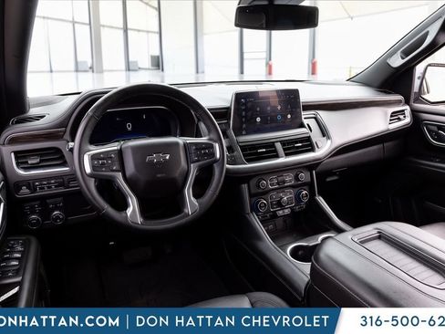 Used 2024 Chevrolet Tahoe Z71 w/ Luxury Package AWD/4WD image 16