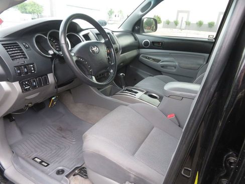 Used 2011 Toyota Tacoma PreRunner w/ TRD Off-Road Pkg w/JBL Audio image 21