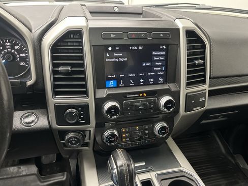 Used 2018 Ford F150 Lariat w/ Equipment Group 502A Luxury image 20