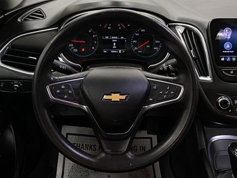 Used 2020 Chevrolet Malibu LT image 14