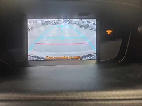 Used 2013 Lexus ES 350 w/ Luxury Pkg FWD image 22