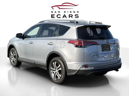 Used 2017 Toyota RAV4 LE w/ Carpet Mat Package image 7