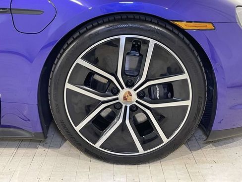 Certified 2025 Porsche Taycan AWD/4WD image 11