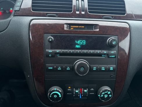 Used 2011 Chevrolet Impala LT image 22