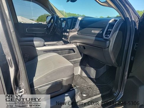 Used 2020 RAM 2500 Big Horn w/ Level 1 Equipment Group AWD/4WD image 18